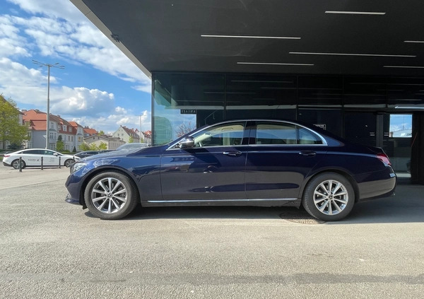 Mercedes-Benz Klasa E cena 132900 przebieg: 57900, rok produkcji 2019 z Chojnice małe 172